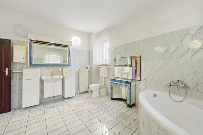 Prodej rodinného domu, Zadní Třebaň, Na Bořích, 239 m2