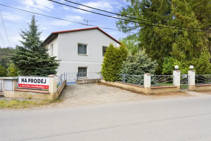 Prodej rodinného domu, Zadní Třebaň, Na Bořích, 239 m2