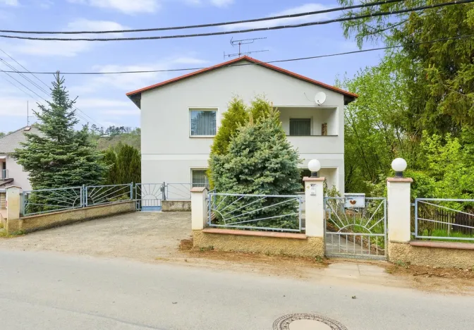 Prodej rodinného domu, Zadní Třebaň, Na Bořích, 239 m2