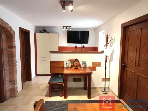 Prodej ubytování, Dyjákovice, 226 m2