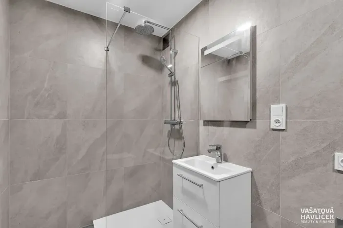 Pronájem bytu 1+kk, Hradec Králové, Meruňková, 42 m2