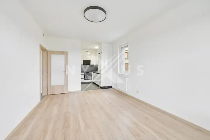 Pronájem bytu 2+kk, Praha - Strašnice, Strančická, 52 m2