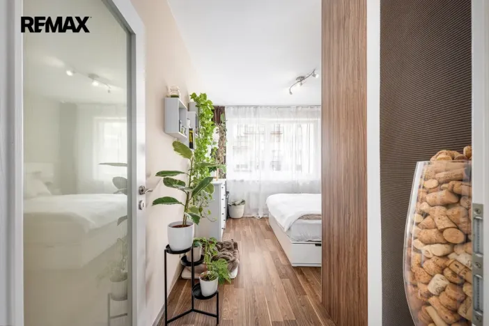 Prodej bytu 2+kk, Praha - Horní Měcholupy, Modenská, 58 m2
