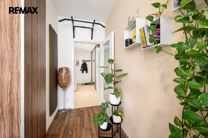 Prodej bytu 2+kk, Praha - Horní Měcholupy, Modenská, 58 m2