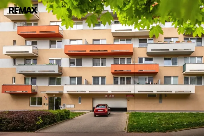 Prodej bytu 2+kk, Praha - Horní Měcholupy, Modenská, 58 m2
