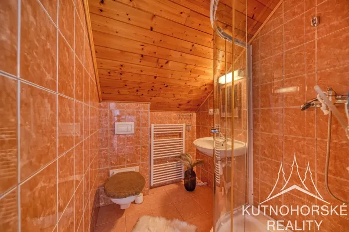 Prodej rodinného domu, Červené Janovice, 144 m2