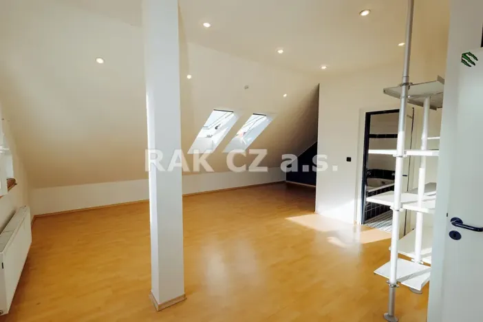 Prodej vily, Praha - Kamýk, Krhanická, 577 m2