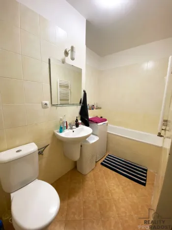Prodej bytu 1+kk, Praha - Vysočany, Podkovářská, 39 m2