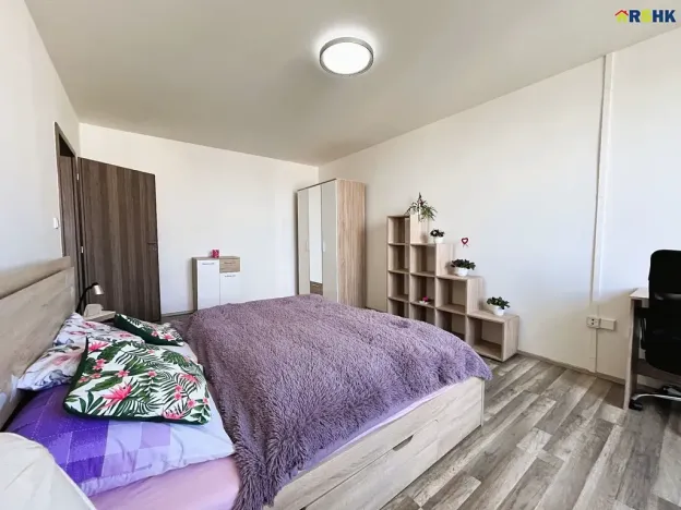 Pronájem bytu 1+1, Hradec Králové, Selicharova, 40 m2
