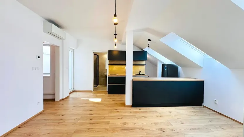 Pronájem bytu 2+kk, Brno, Francouzská, 57 m2
