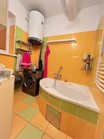 Pronájem bytu 2+1, Praha - Žižkov, Jeseniova, 42 m2