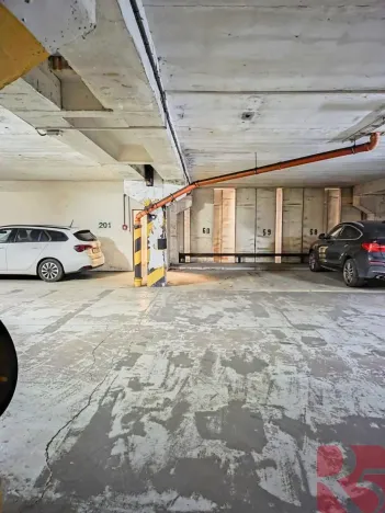 Prodej garážového stání, Praha - Krč, Štúrova, 21 m2