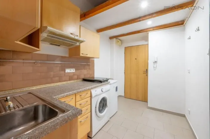 Pronájem bytu 1+1, Praha - Žižkov, Jeseniova, 34 m2