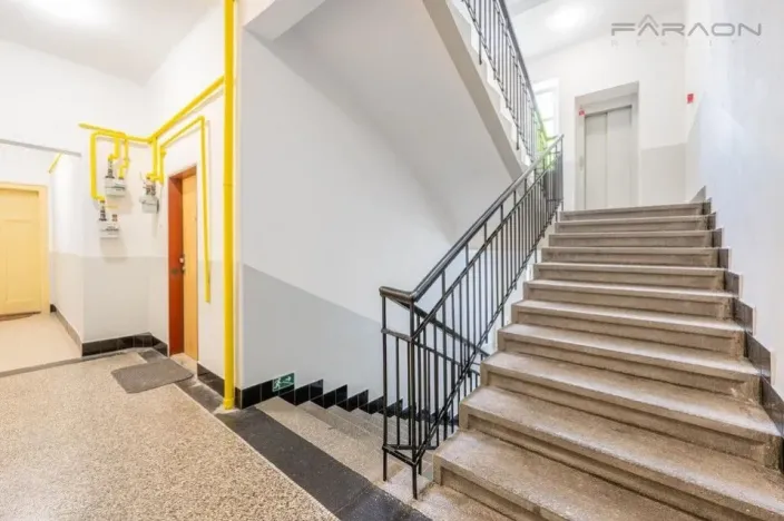 Pronájem bytu 1+1, Praha - Žižkov, Jeseniova, 34 m2