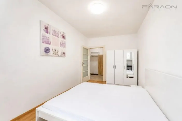 Pronájem bytu 2+kk, Praha - Žižkov, Jana Želivského, 42 m2