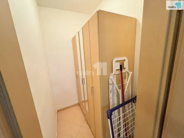 Pronájem bytu 2+kk, Praha - Řepy, Zrzavého, 56 m2