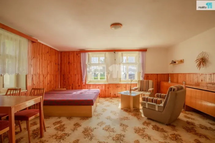 Prodej rodinného domu, Myslív, 286 m2