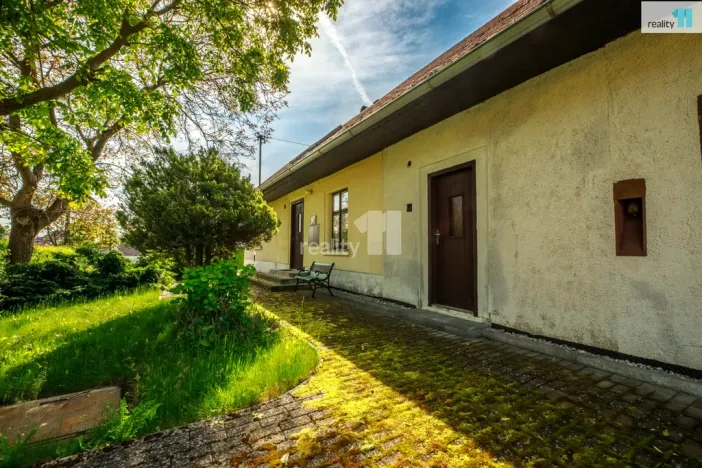 Prodej rodinného domu, Myslív, 286 m2