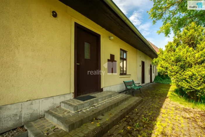 Prodej rodinného domu, Myslív, 286 m2