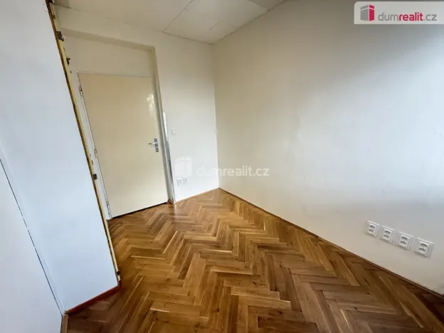 Pronájem bytu 4+1, Praha - Strašnice, Žernovská, 85 m2