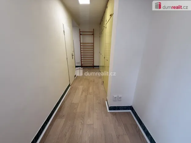 Pronájem bytu 4+1, Praha - Strašnice, Žernovská, 85 m2