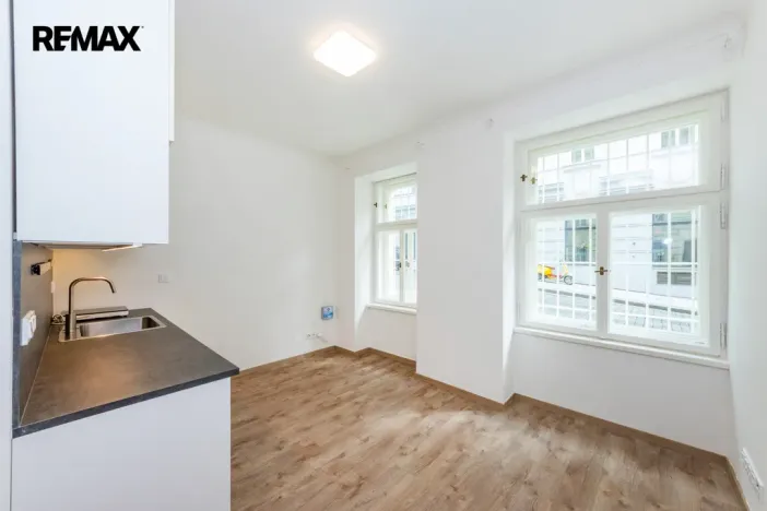 Prodej kanceláře, Praha - Vršovice, Černomořská, 20 m2