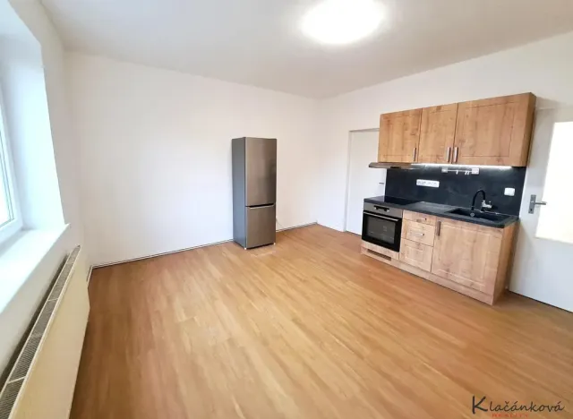Pronájem bytu 2+kk, Zlín, Podvesná IX, 50 m2