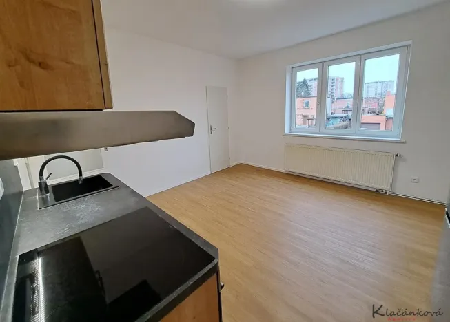 Pronájem bytu 2+kk, Zlín, Podvesná IX, 50 m2