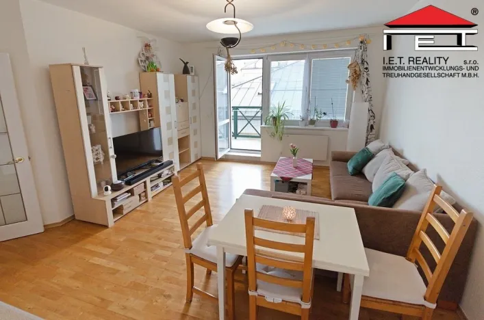 Pronájem bytu 3+1, Praha - Libeň, Společná, 66 m2