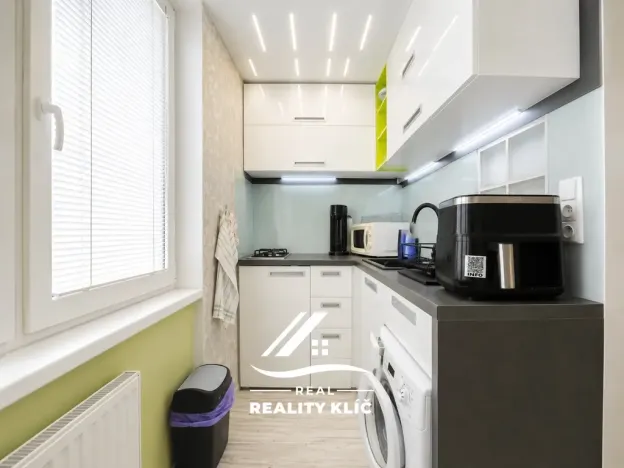 Pronájem bytu 1+kk, Ostrava, Španielova, 21 m2