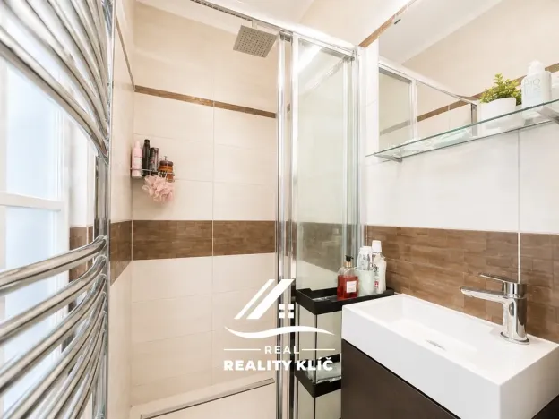 Pronájem bytu 1+kk, Ostrava, Španielova, 21 m2