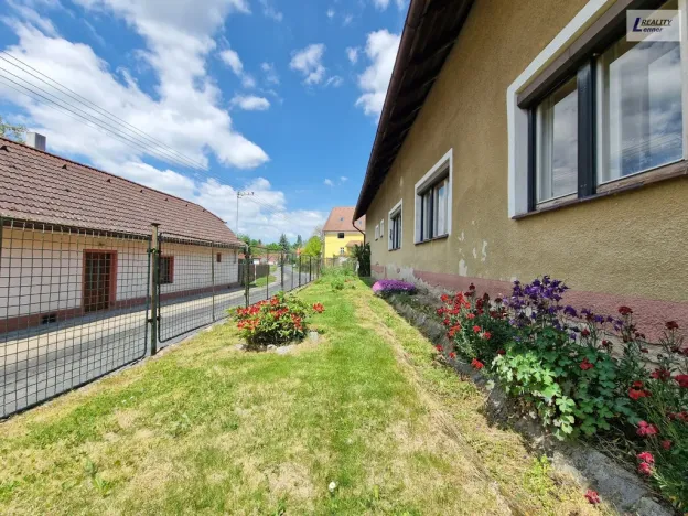 Prodej chalupy, Uzeničky, 90 m2