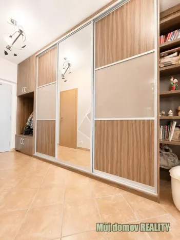 Pronájem bytu 3+kk, Praha - Hrdlořezy, Nad Smetankou, 86 m2