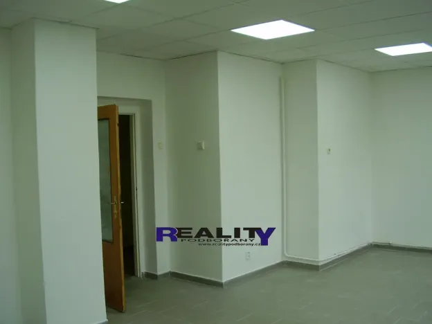 Pronájem obchodního prostoru, Podbořany, 90 m2