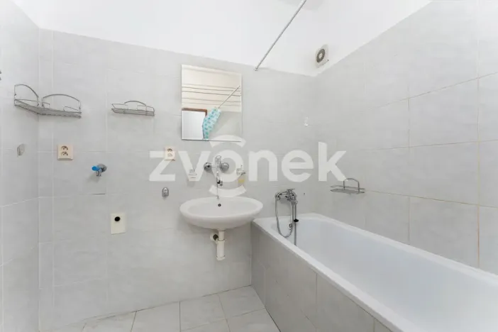 Prodej garáže, Zlín - Kudlov, Žlutá, 18 m2