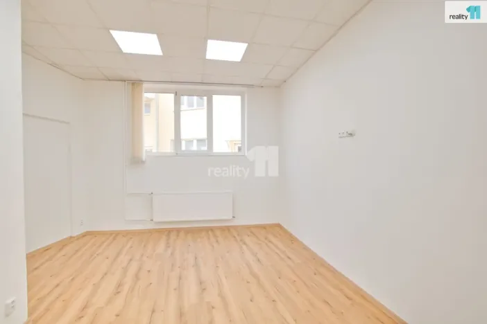 Pronájem kanceláře, Liberec - Liberec VII-Horní Růžodol, Jeronýmova, 68 m2