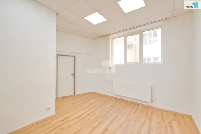 Pronájem kanceláře, Liberec - Liberec VII-Horní Růžodol, Jeronýmova, 68 m2