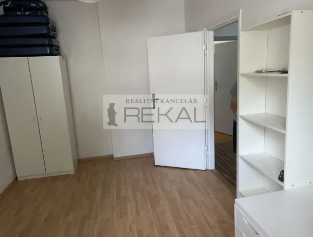 Pronájem bytu 2+1, Praha - Košíře, náměstí Josefa Machka, 60 m2