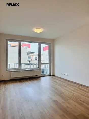 Pronájem bytu 2+kk, Praha - Černý Most, Dobrovolného, 42 m2