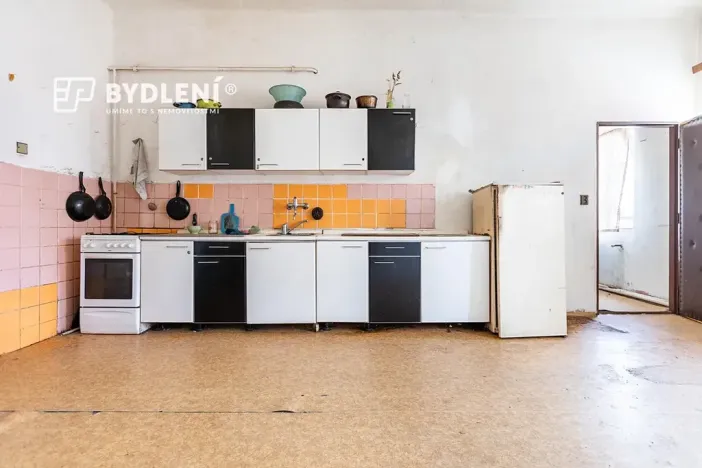Prodej činžovního domu, Teplice, nám. Osvobození, 330 m2
