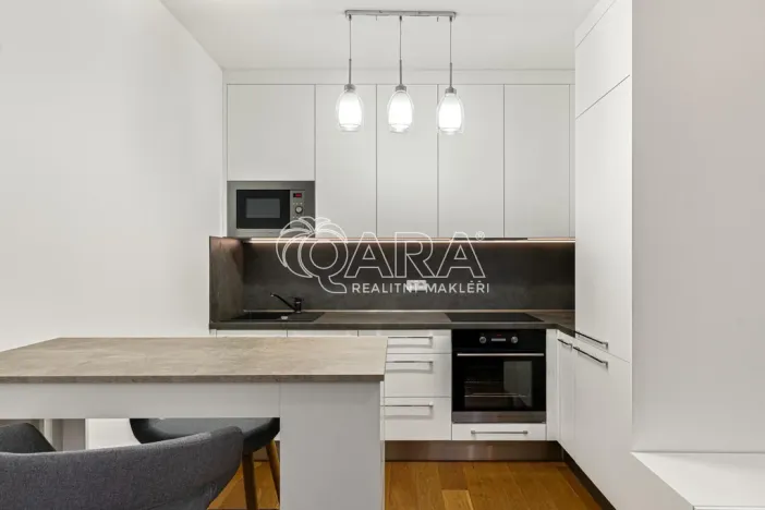 Pronájem bytu 2+kk, Praha - Vinohrady, Perucká, 41 m2