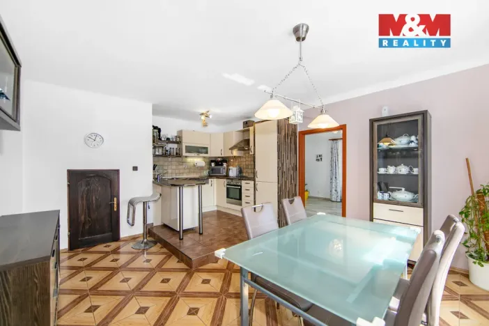 Prodej rodinného domu, Praha - Sobín, Ke Břvům, 172 m2