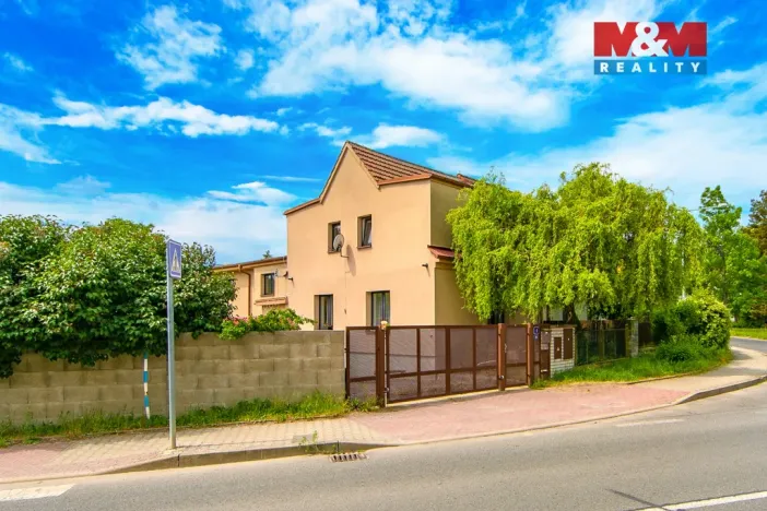 Prodej rodinného domu, Praha - Sobín, Ke Břvům, 172 m2
