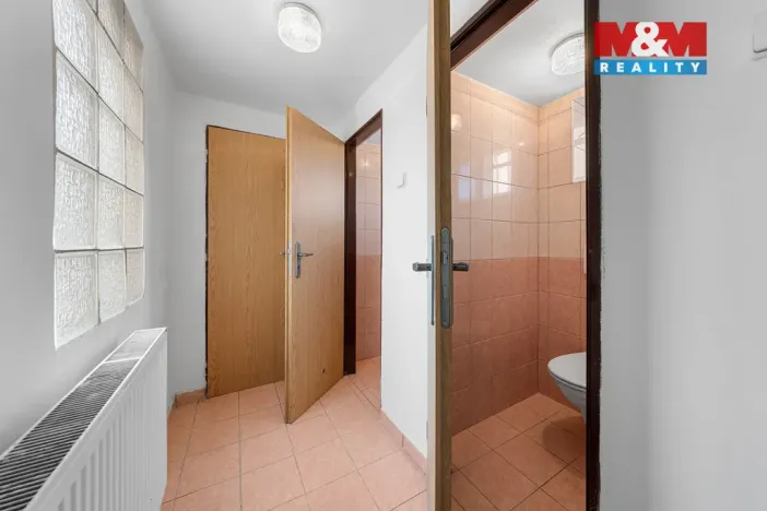 Prodej obchodního prostoru, Ústí nad Labem - Neštěmice, Veslařská, 240 m2
