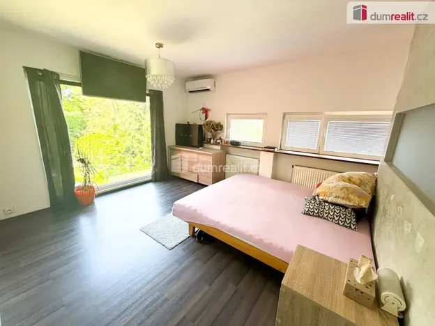 Prodej rodinného domu, Říčany, Strmá, 160 m2