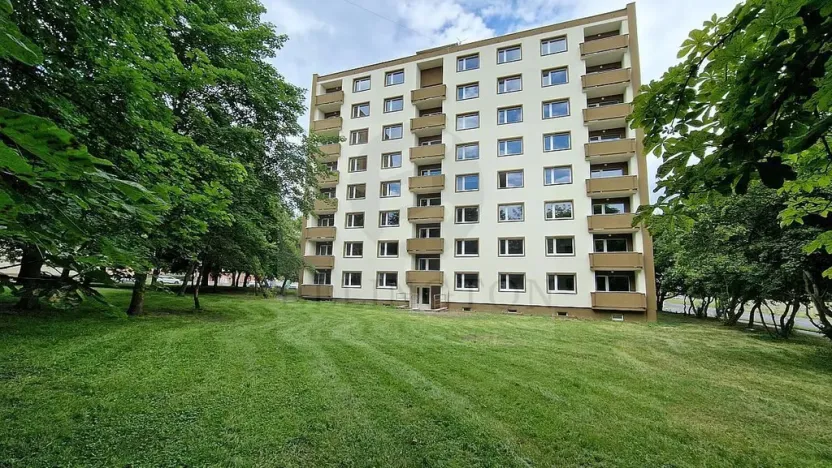 Pronájem bytu 2+1, Karlovy Vary, Charkovská, 51 m2