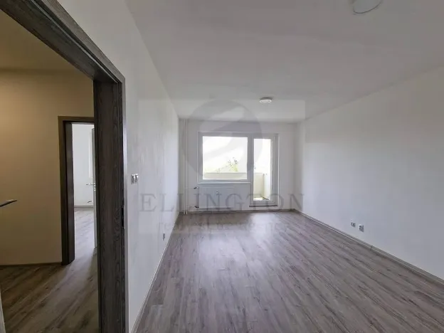 Pronájem bytu 2+1, Karlovy Vary, Charkovská, 51 m2