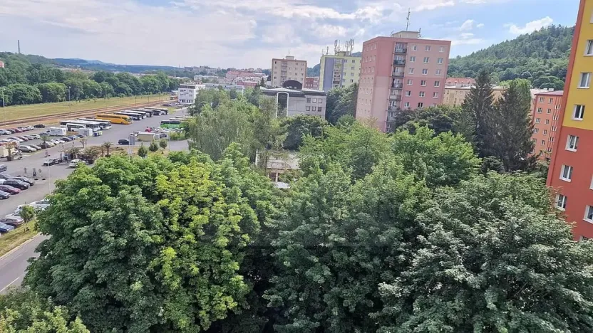 Pronájem bytu 2+1, Karlovy Vary, Charkovská, 51 m2