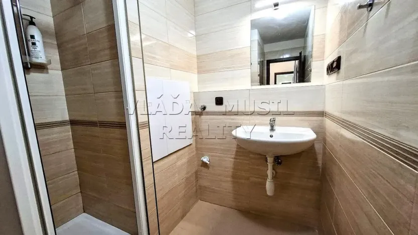 Pronájem bytu 2+kk, Praha - Kamýk, Zárubova, 42 m2