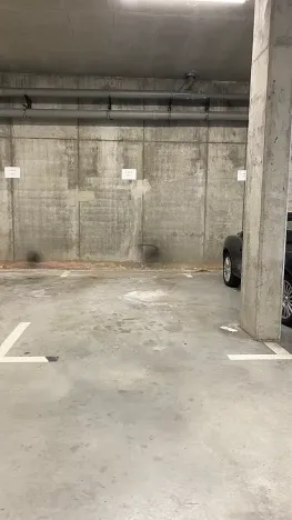 Prodej garážového stání, Brno, U Leskavy, 18 m2